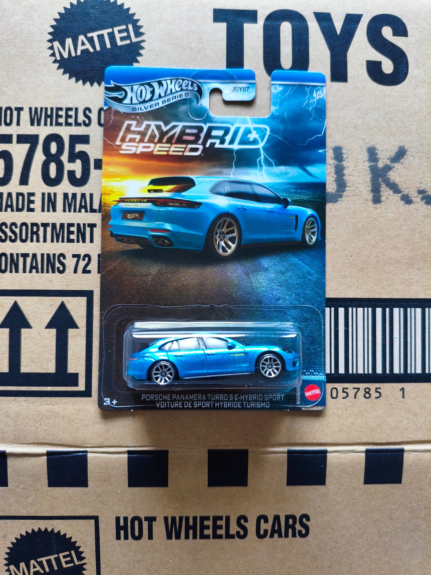 Hot Wheels Silver Porsche Panamera Turbo S | Skala 1:64
