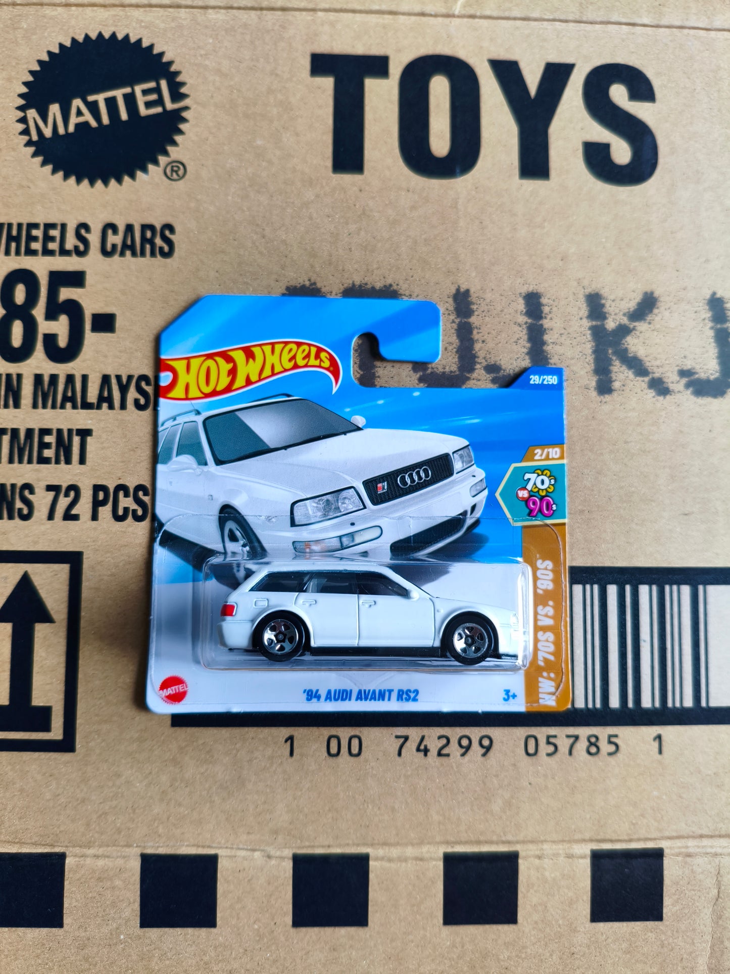 Hot Wheels Mainline Audi Avant RS2| Skala 1:64