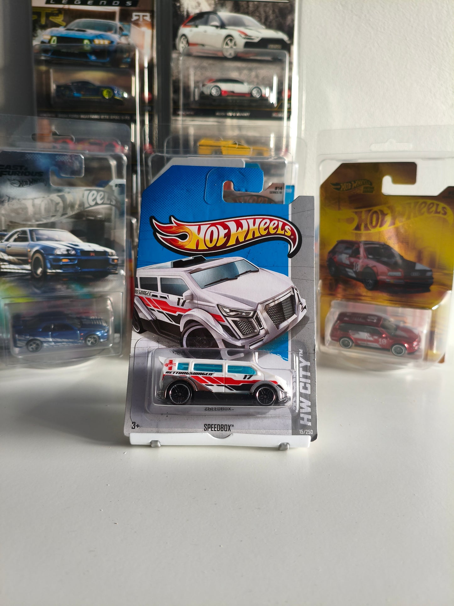 Hot Wheels Speedbox HW City 1:64 Diecast