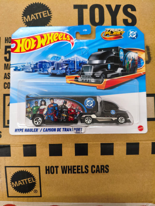 Hot Wheels Track Fleet Hype Hauler | Skala 1:64