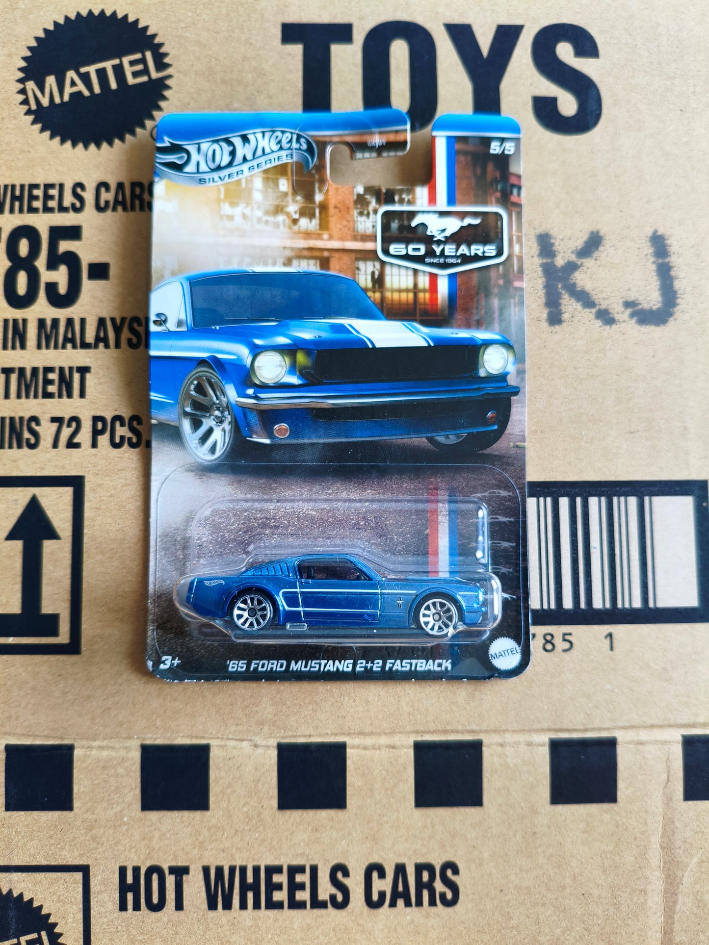 Hot Wheels Silver Mustang 60's Ford Mustang Fastback 2+2 |  CHASE | Skala 1:64