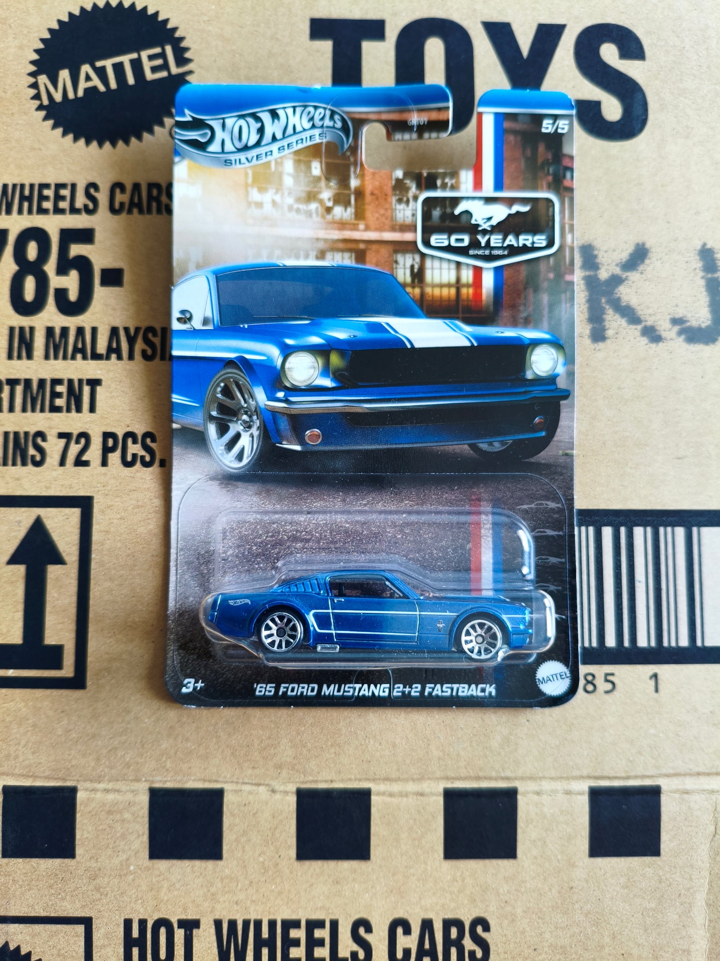 Hot Wheels Silver Mustang 60's Ford Mustang Fastback 2+2 |  CHASE | Skala 1:64