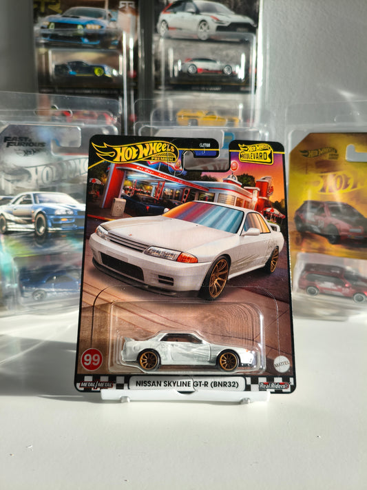 Hot Wheels Nissan Skyline GT-R R32 Boulevard 1:64 Diecast