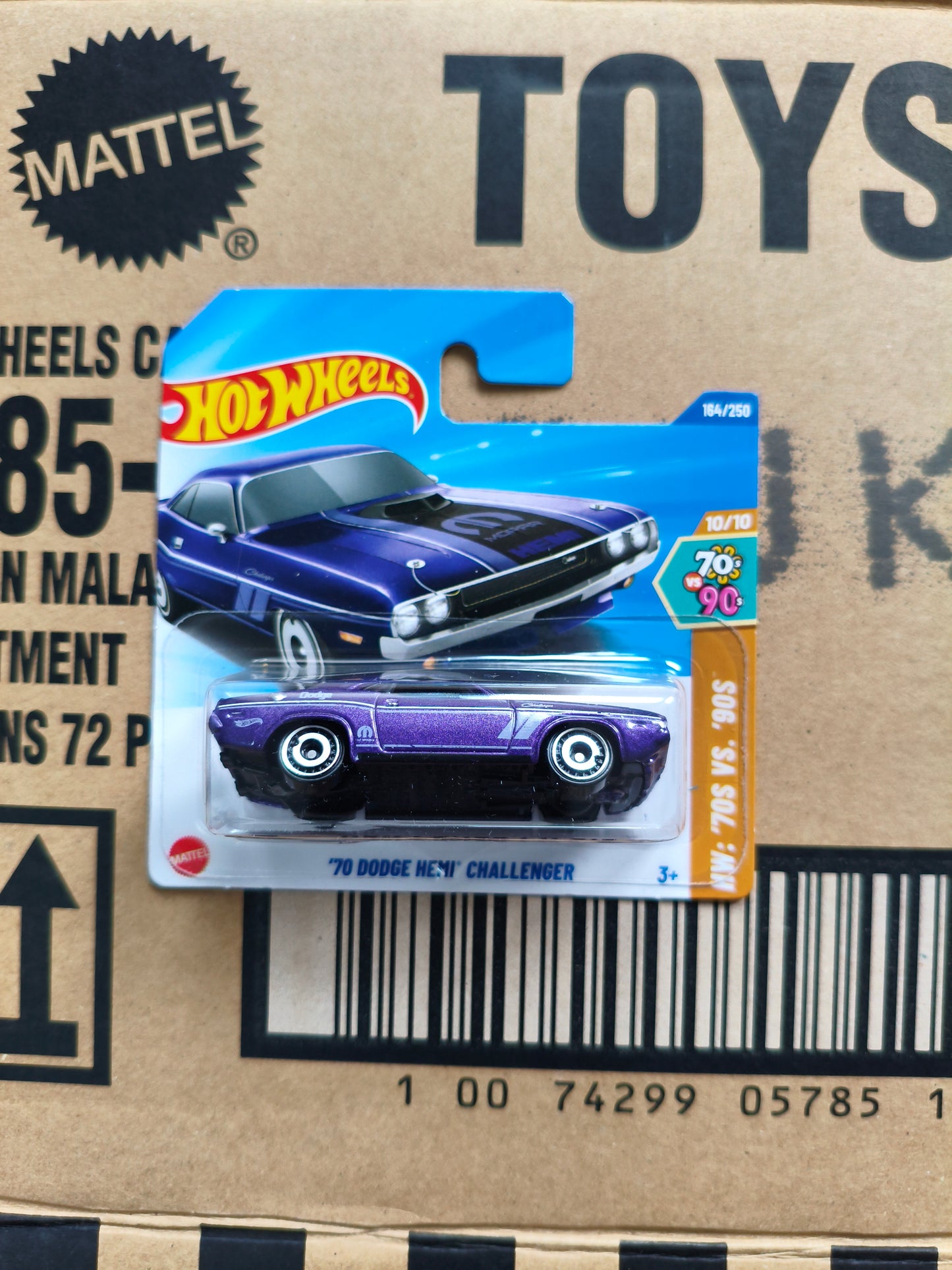 Hot Wheels Mainline Dodge HEMI Challenger | Skala 1:64